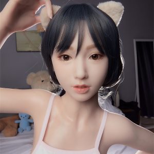 D35022 63 - Välbehandlad och älskad sexdocka