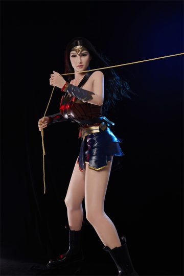 Ech gesinn hien als Newbie an der Welt vu mënschleche Modell Sex Poppen