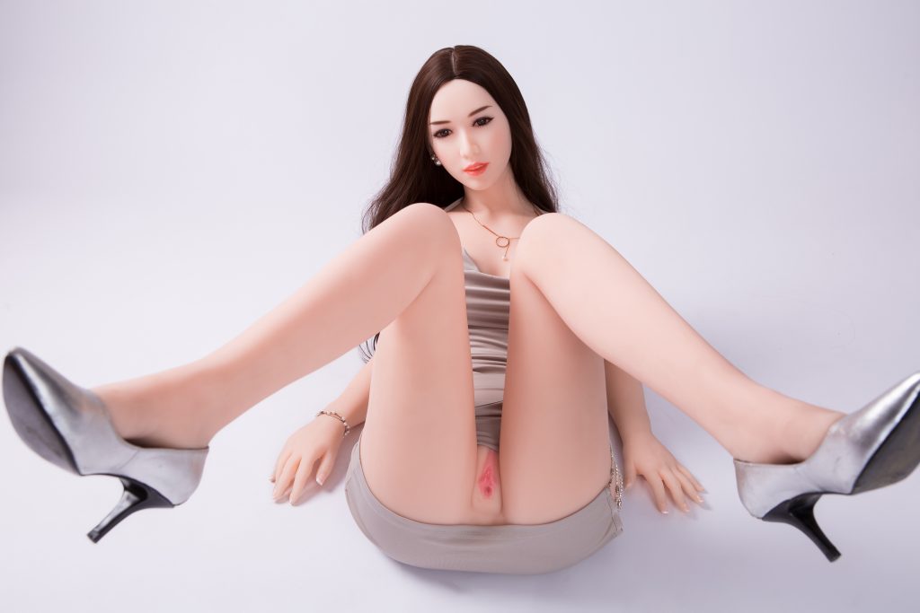 LOVE5755 1024x683 - Sono molto soddisfatta della mia bambola del sesso