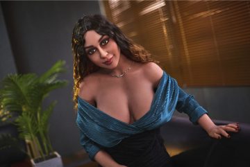 Mini Sex Dolls Perché la “Taglia Compatta” sta Conquistando l’Italia?